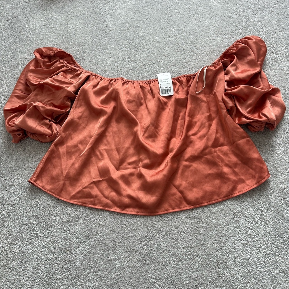 NWT - Forever 21 - Women’s Sateen Off the Shoulder Top - Large - Orange